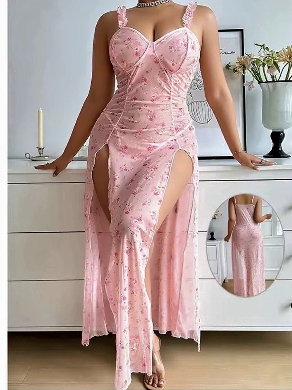 Sexy lingerie new 

Lovely pink floral nightgown / lingerie with a stylish side